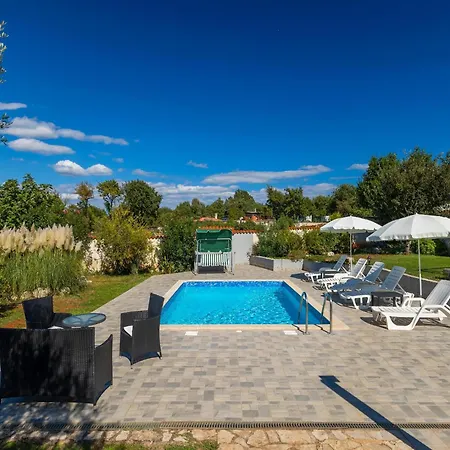 Tatil Evi Boutique With Pool In Egotici *